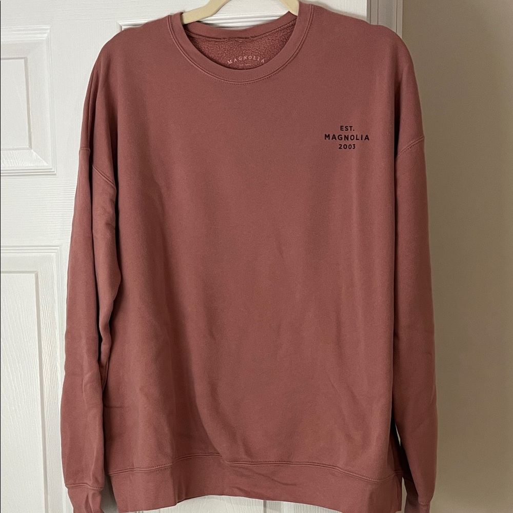 Magnolia women’s sweatshirt